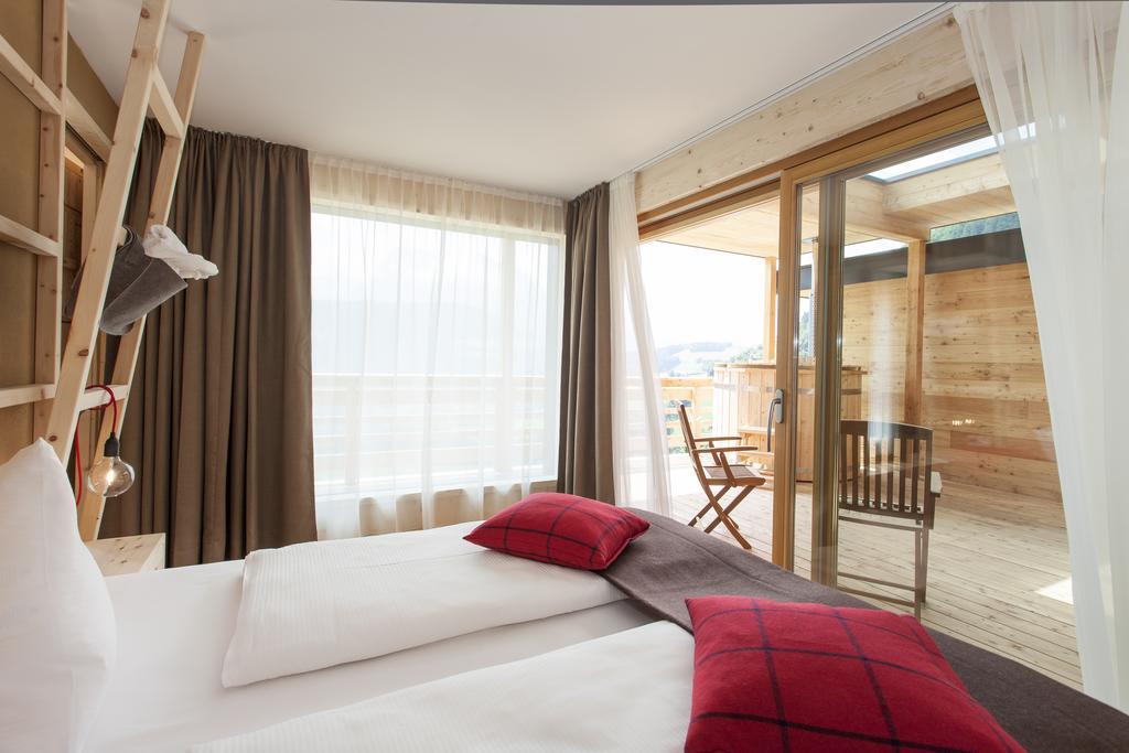 Hotel-Chalet Pennhof Barbian Værelse billede